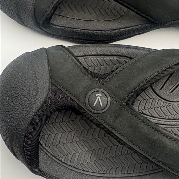 KEEN Waimea Flip Flop Sandals Black Comfort Thong Women’s Size 7 - Picture 11 of 11